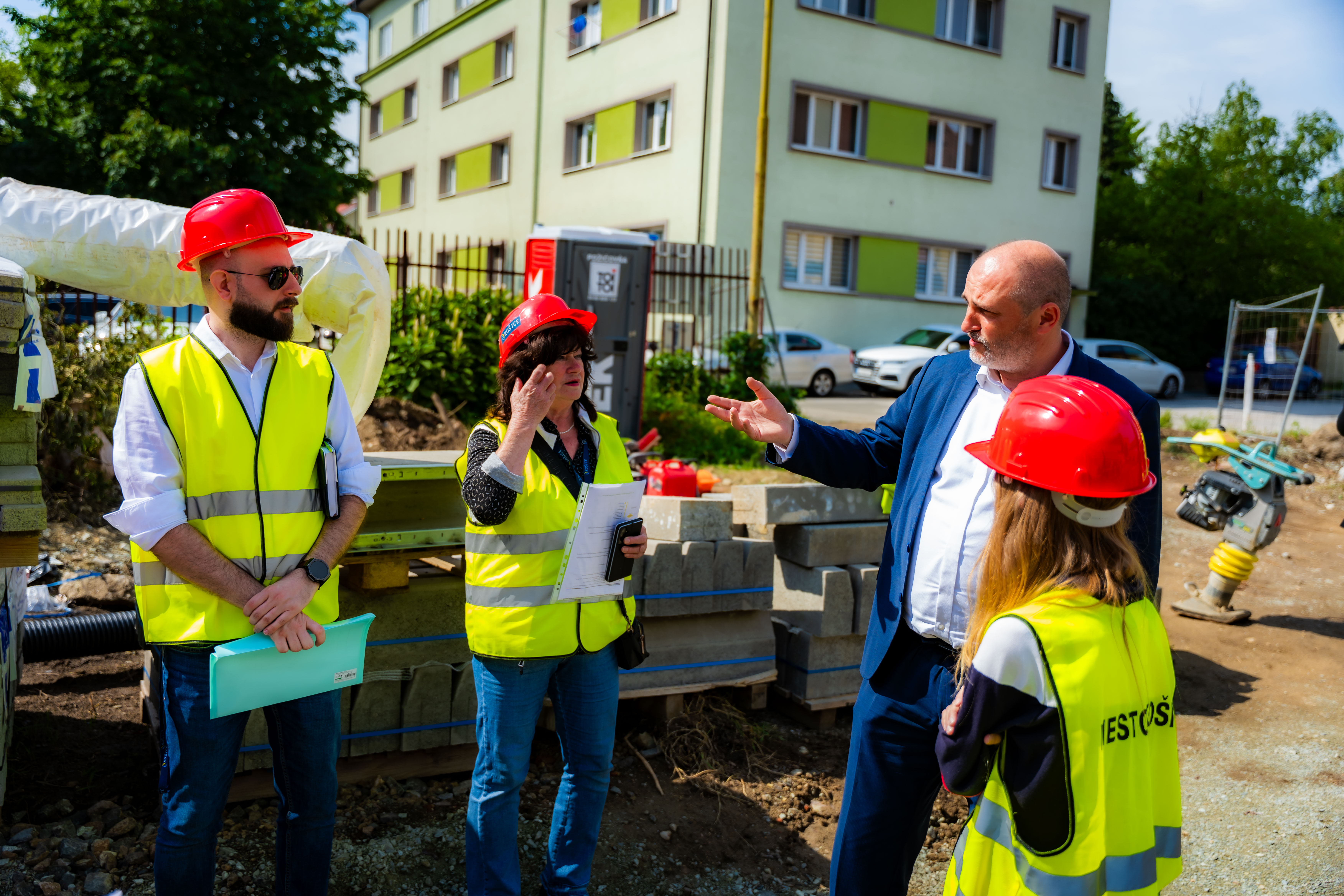 Kontrolna cinnost - Parkovacie plochy, Kosice, Srbska ulica-1-17